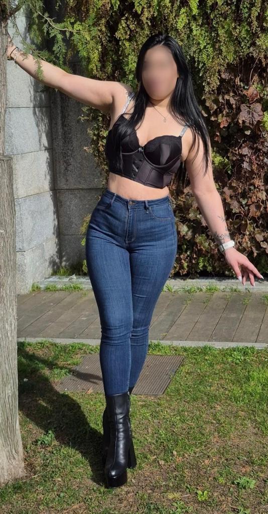 613685399: Chica busca chico en Madrid