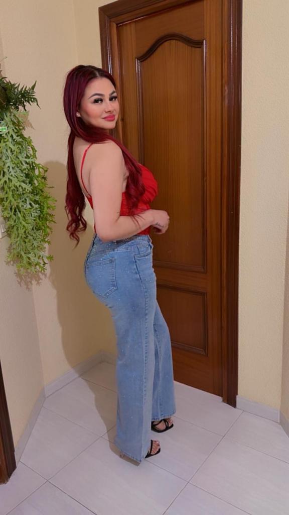 613746665: Chica busca chico en Huelva