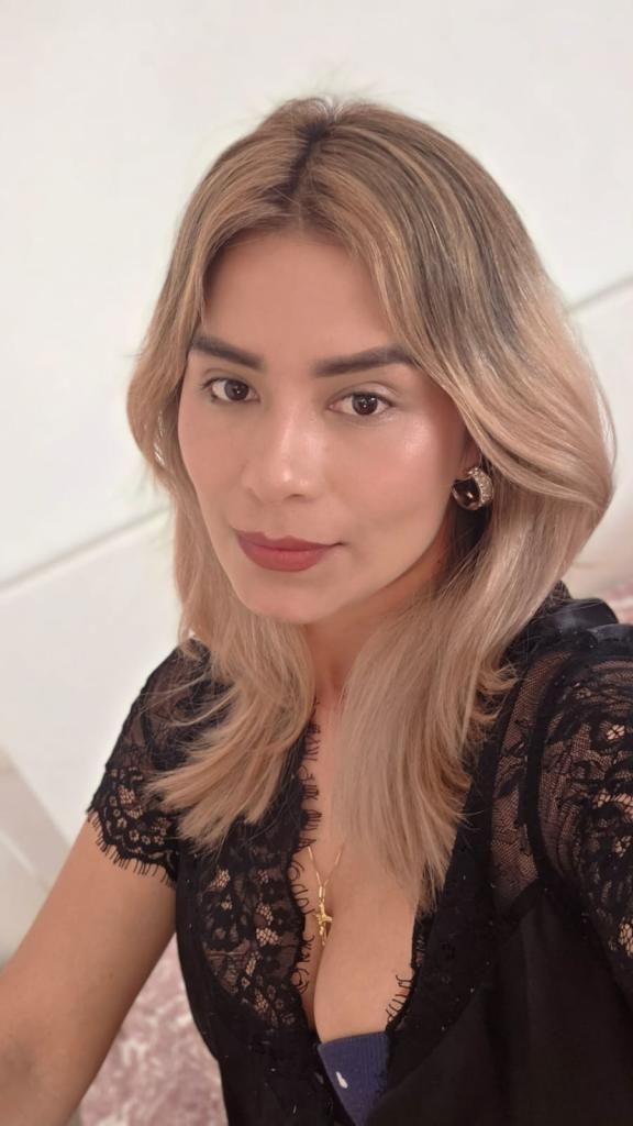 632584790: Chica busca chico en Alicante