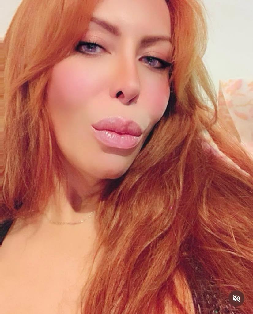 Chica busca chico en La Coruña: Chica busca chico