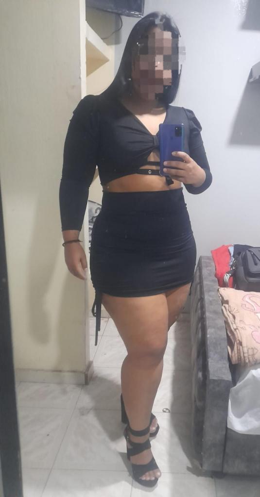 664723829: Chica busca chico en Granada