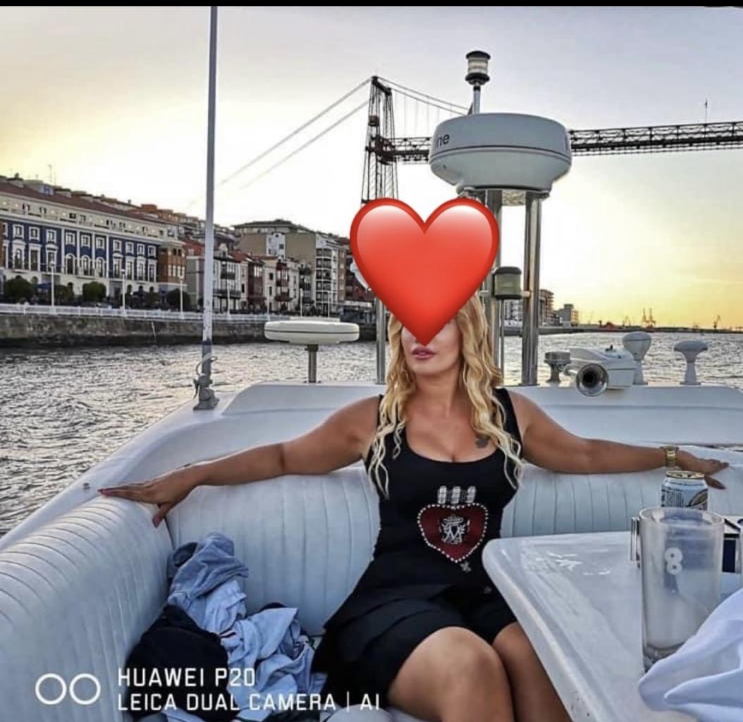 629714380: Chica busca chico en Cantabria