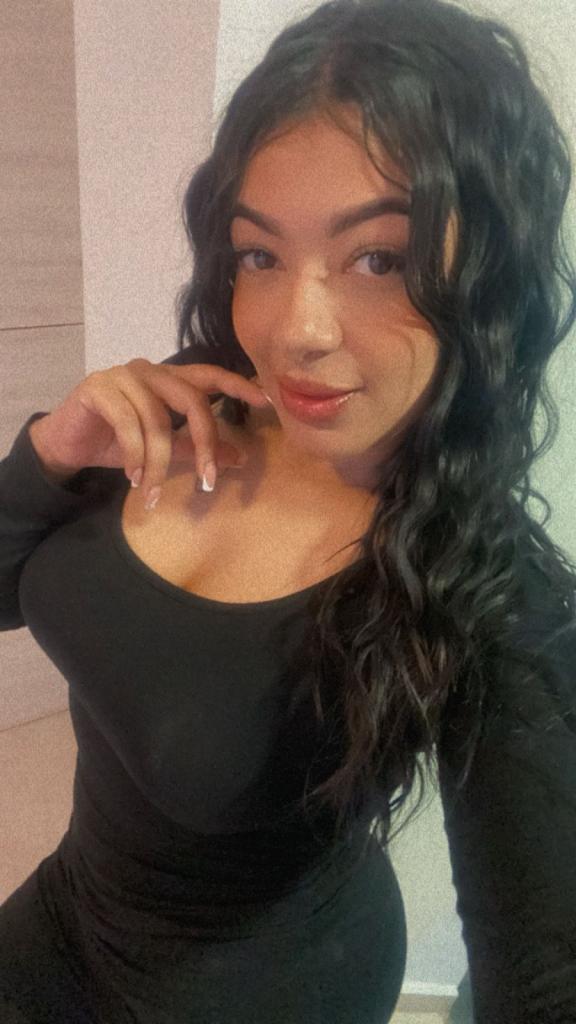 613844940: Chica busca chico en Valencia