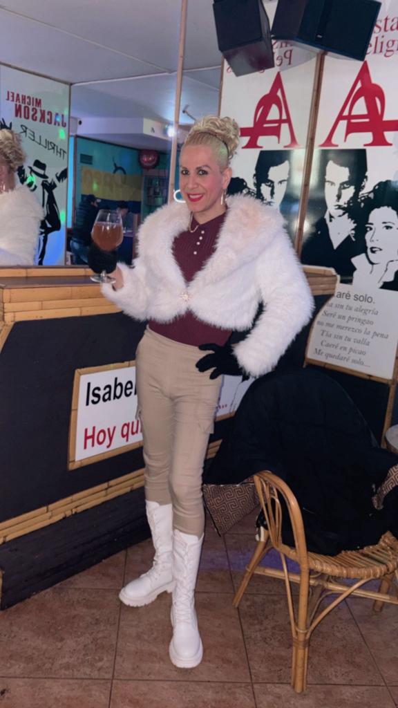 602457548: Chica busca chico en Salamanca