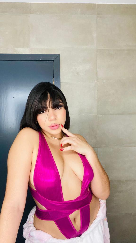 611358838: Chica busca chico en Gerona