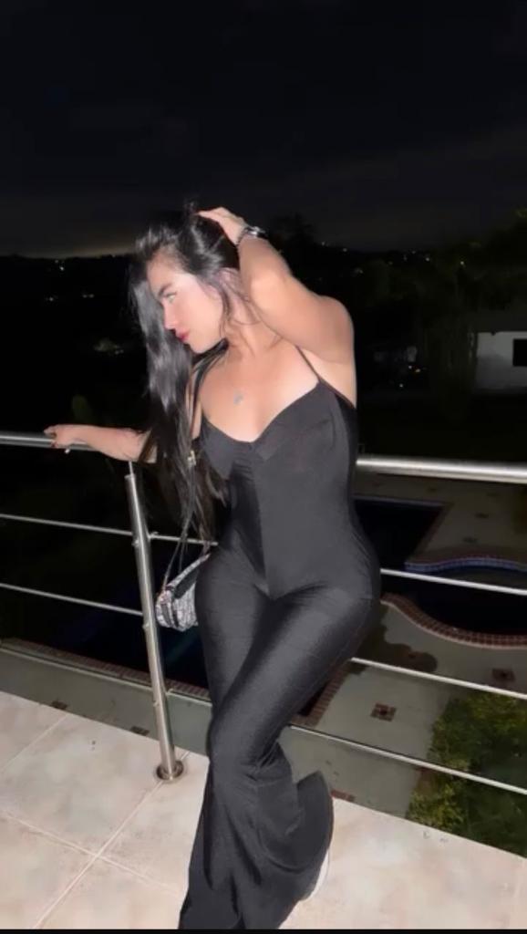 672506295: Chica busca chico en Málaga