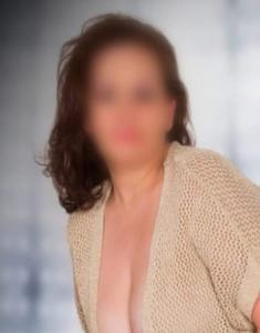 603299403: Chica busca chico en Barcelona