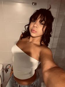 611358838: Chica busca chico en Gerona