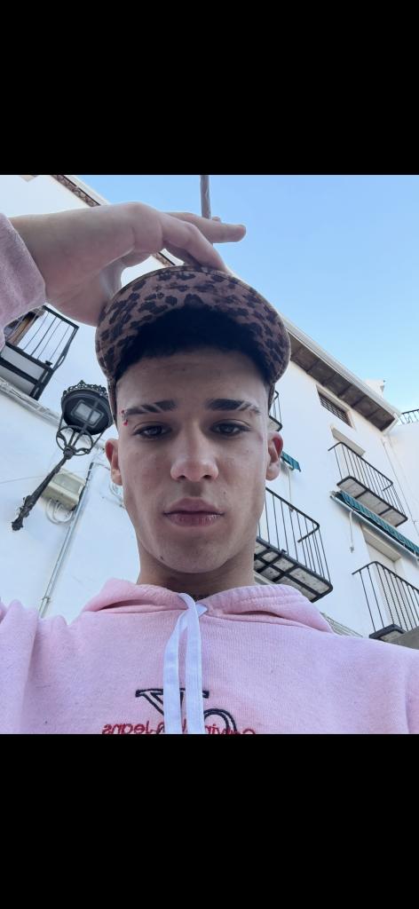 642422627: Chico busca chica en Málaga