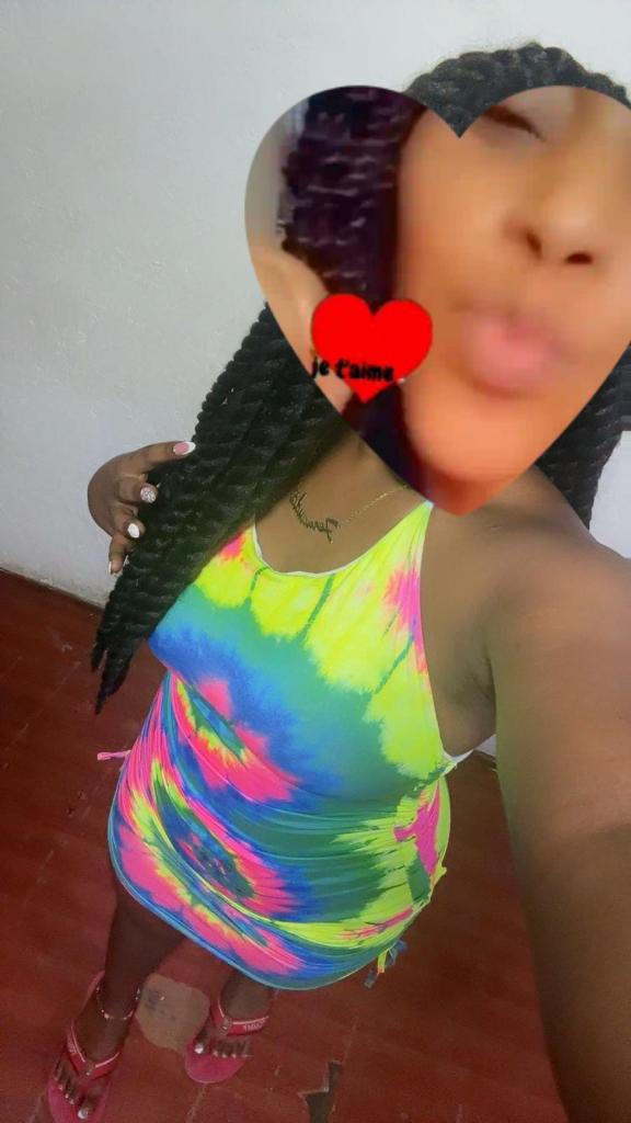 666404804: Chica busca chico en Barcelona