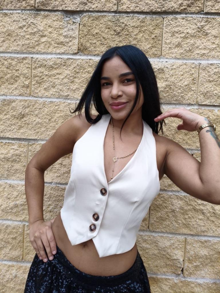 645295469: Chica busca chico en Madrid