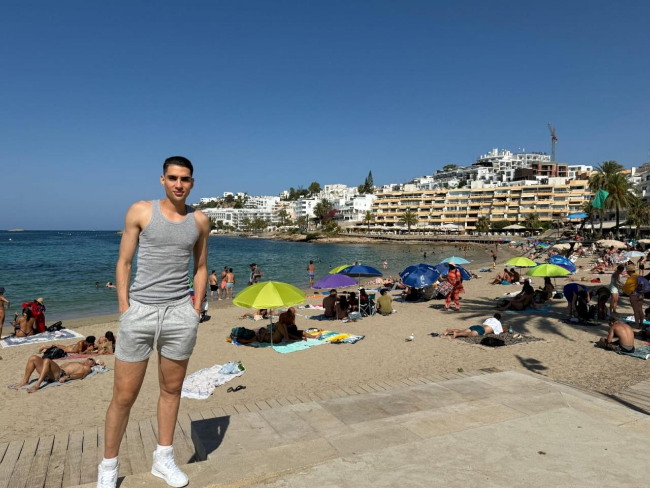 607589451: Chico busca chica en Valladolid