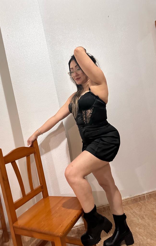 613635993: Chica busca chico en Alicante