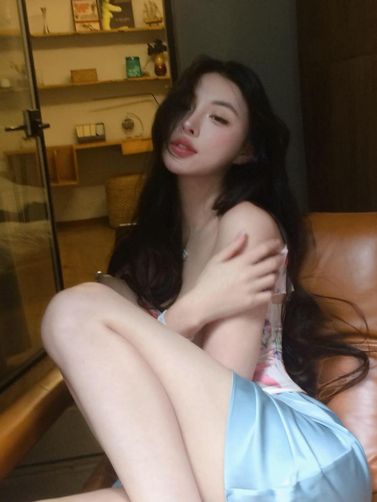 673463634: Chica busca chico en Valencia