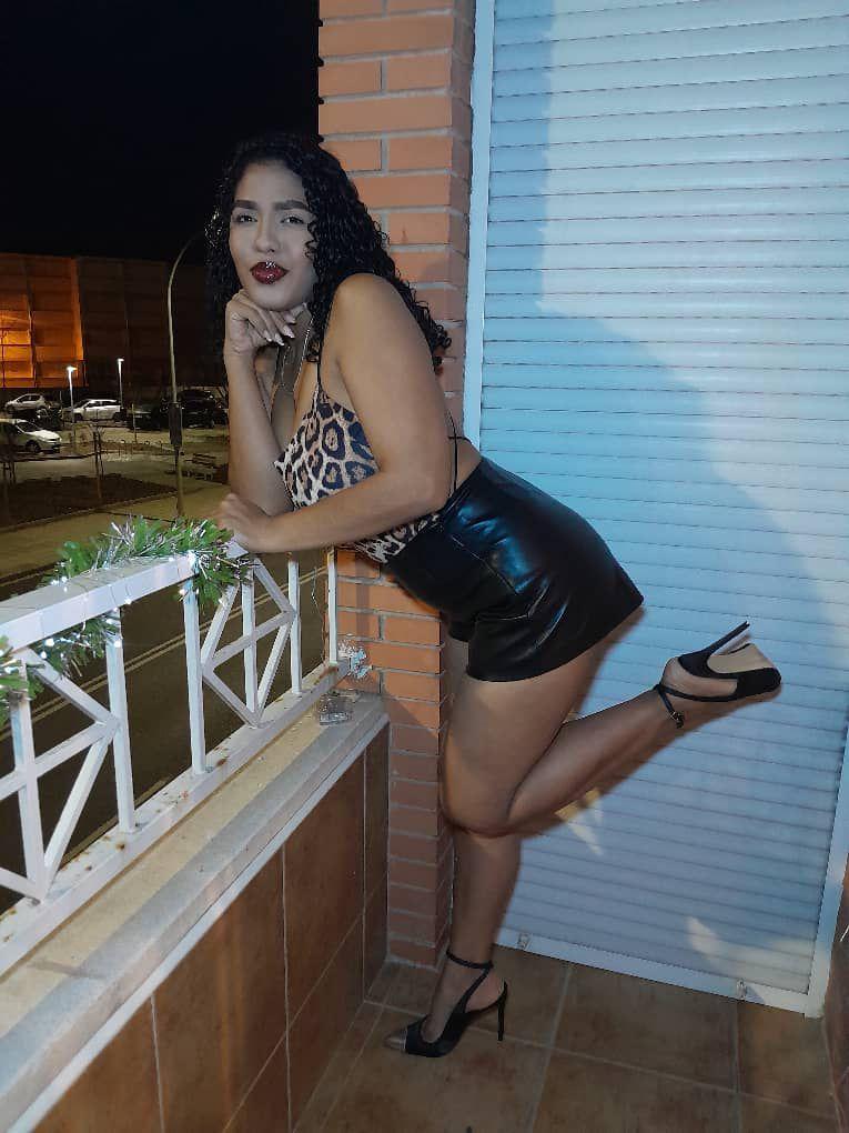 643813619: Chica busca chico en La Rioja
