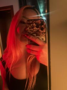 641076011: Chica busca chico en Pontevedra