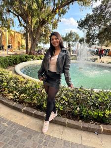 643579558: Chica busca chico en Barcelona