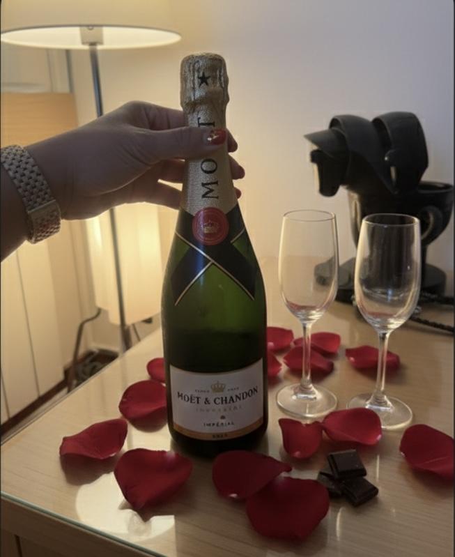 691647708: Chica busca chico en Lérida