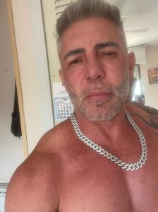 744456349: Chico busca chica en Madrid