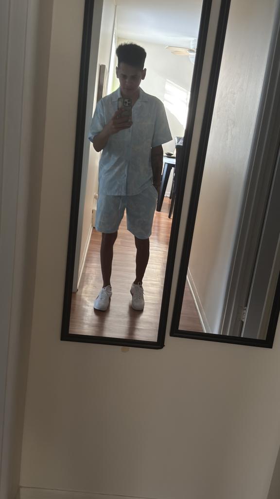 605066535: Chico busca chica en Almería