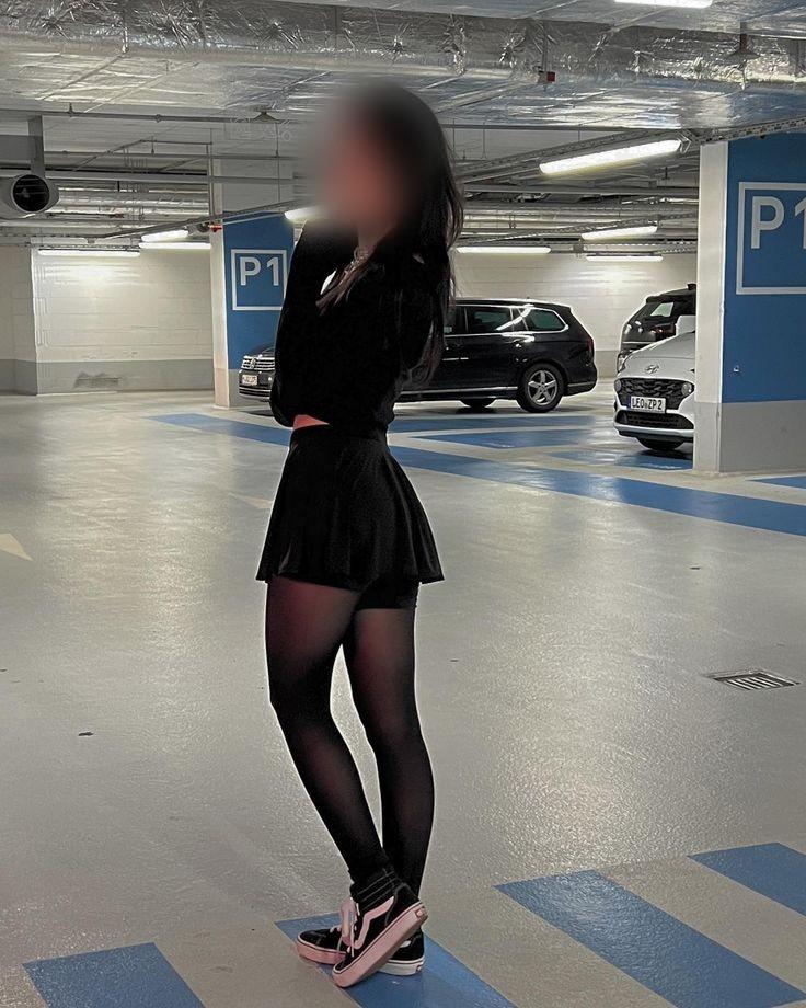 611208259: Chica busca chico en Mallorca