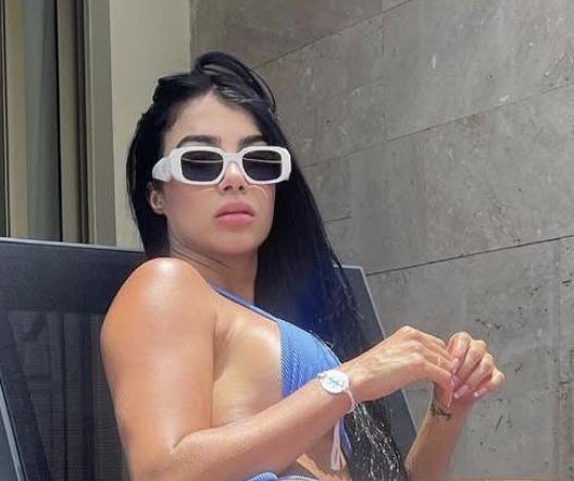 Chica busca chico en La Coruña: Chica busca chico