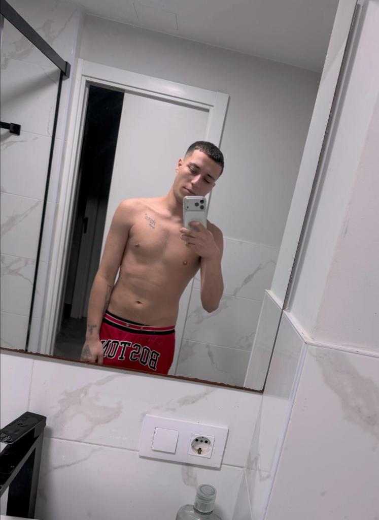 Chico busca chica en La Coruña: 