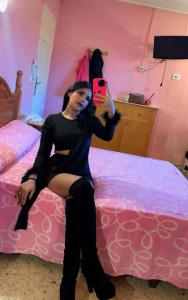 643367591: Chica busca chico en Barcelona