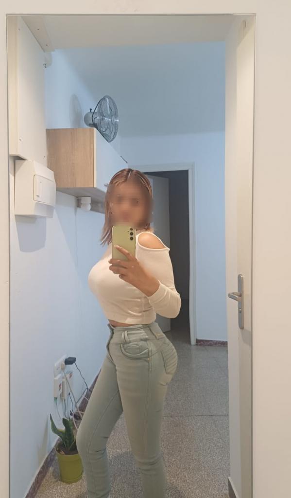 603869633: Chica busca chico en Lérida