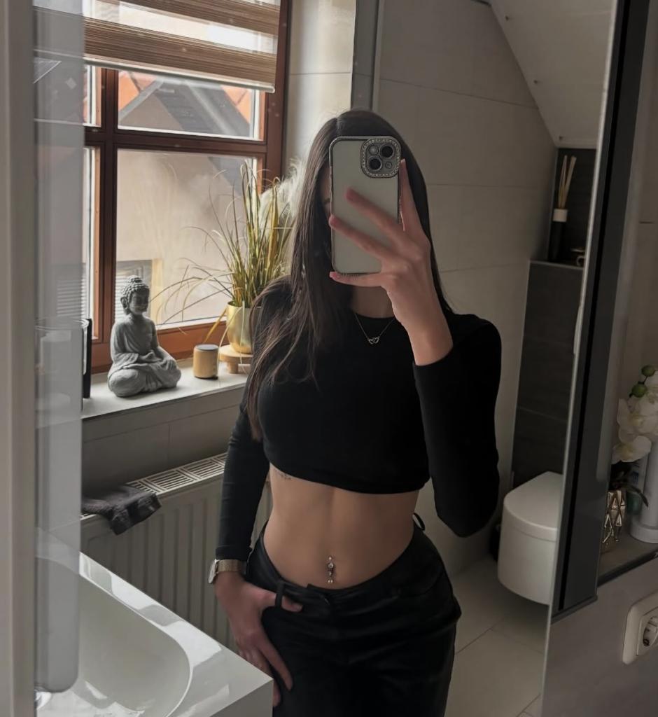 631353637: Chica busca chico en Madrid