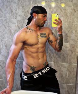 612561084: Chico busca chica en Cádiz