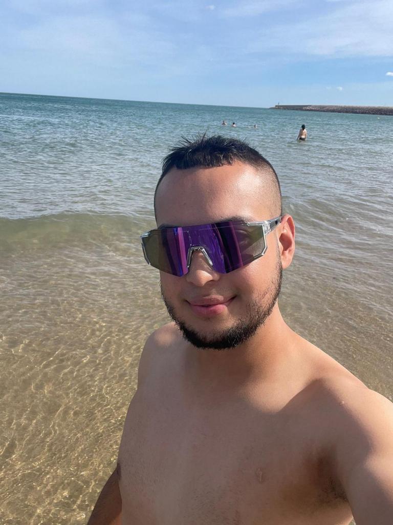 632997957: Chico busca chica en Madrid