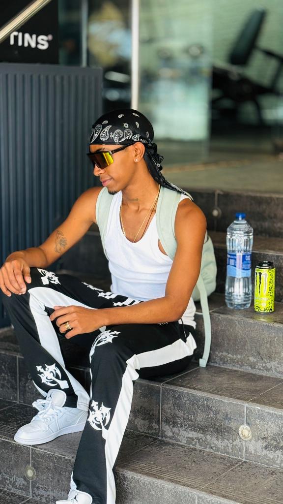 644484652: Chico busca chica en Valencia