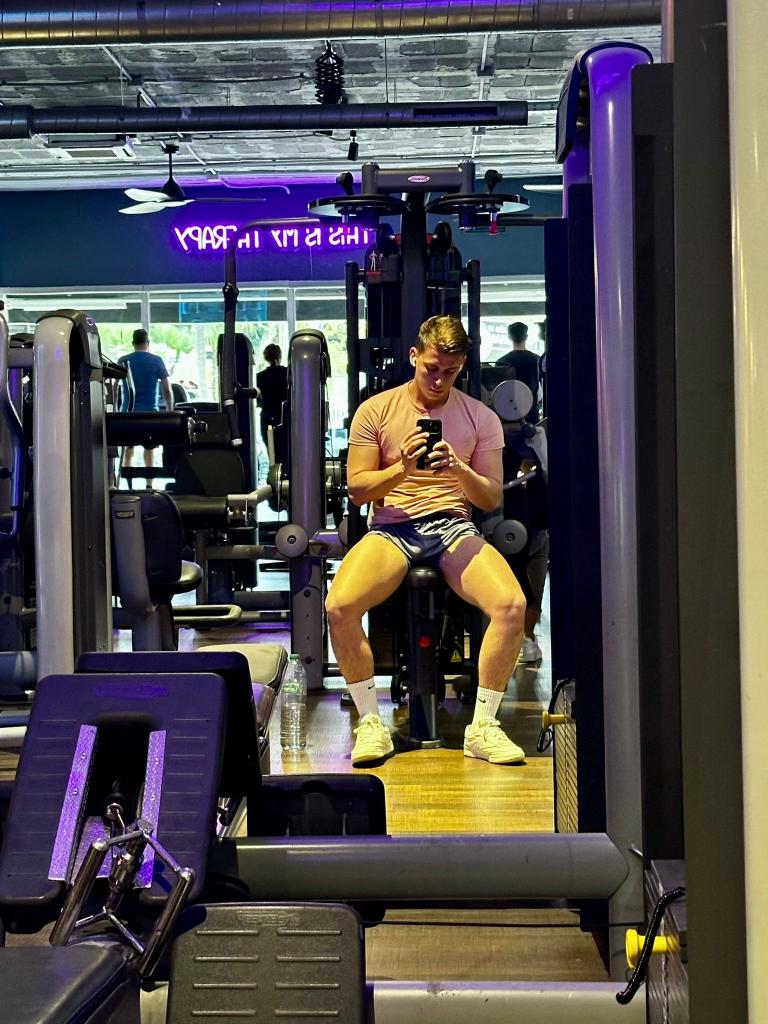 Chico busca chica en Málaga: 