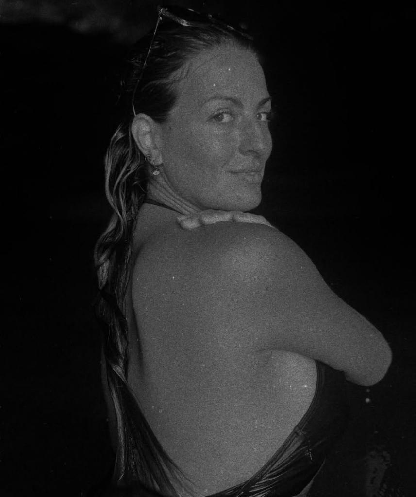 632297848: Chica busca chico en Sevilla