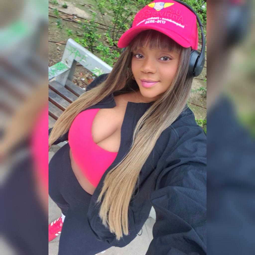 634796075: Chica busca chico en Valencia