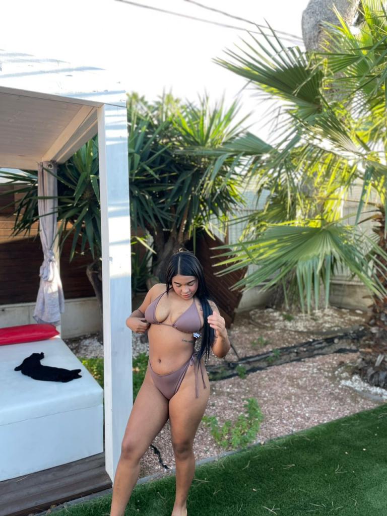 611374458: Chica busca chico en Málaga