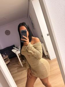 614911579: Chica busca chico en Salamanca