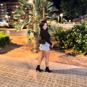 692078081: Chica busca chico en Valencia