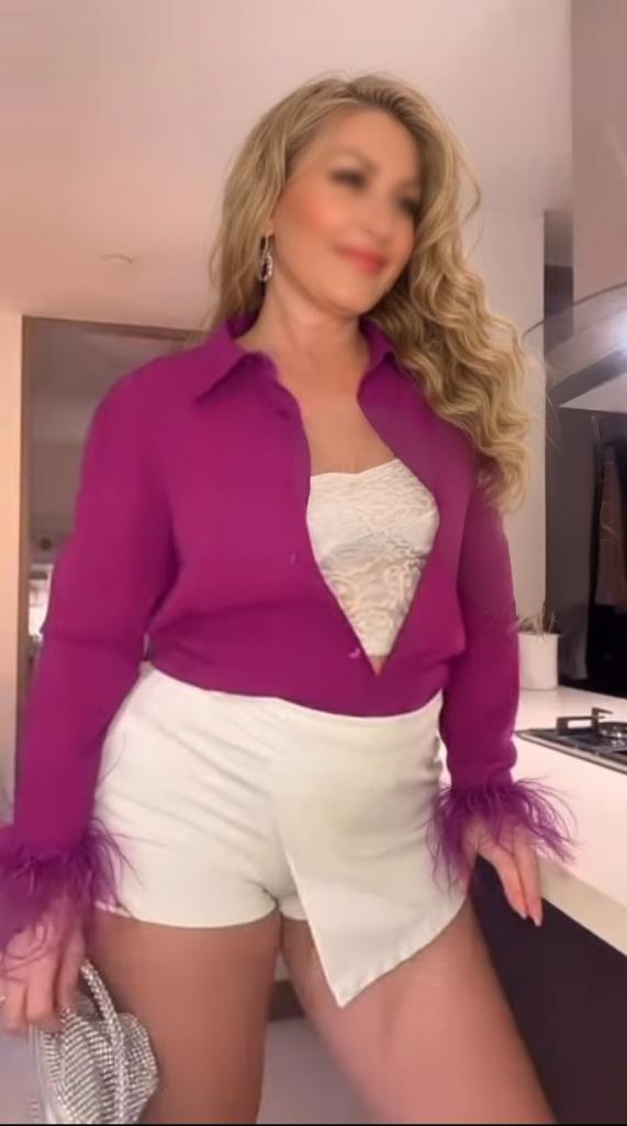 643706539: Chica busca chico en Orense