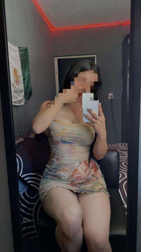 742089675: Chica busca chico en Huelva