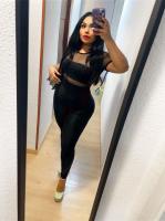 673438097: Chica busca chico en Madrid