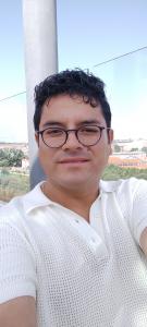 663785843: Chico busca chica en Madrid