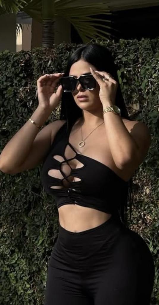 Chica busca chico en Granada: 