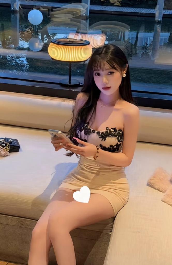 658699612: Chica busca chico en Barcelona