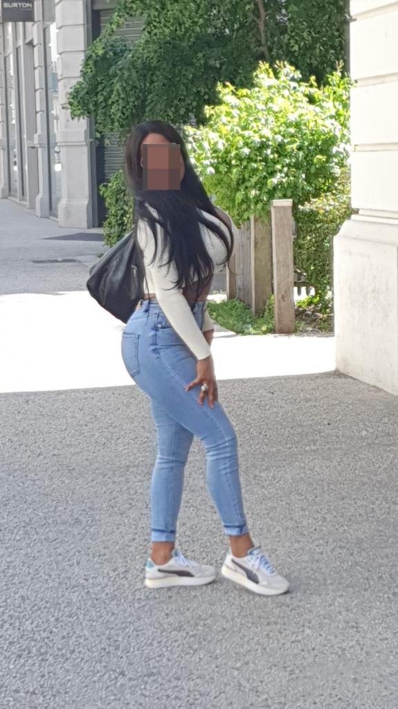 Chica busca chico en Jaén: 