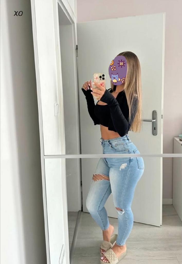 Chica busca chico en Cádiz: 