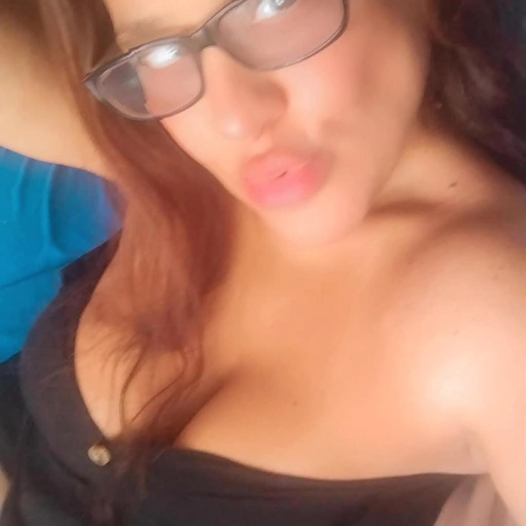 637768226: Chica busca chico en Valencia