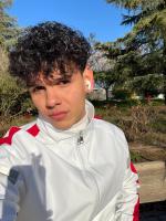 614682863: Chico busca chica en Málaga