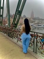 641917054: Chica busca chico en Sevilla